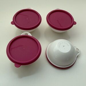 Tupperware Miniature Thatsa Bowl pink/white keychain/ornament